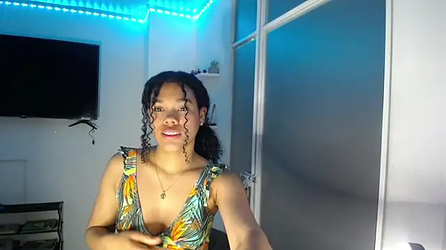 Snapshot of Dena_k_ chatting on December 3, 10:17 am Dena k  online show from December 3, 10:17 am