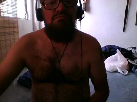 Snapshot of LECHEBALLS chatting on April 1, 8:17 pm LECHEBALLS online show from April 1, 8:17 pm