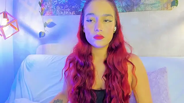 Snapshot of Ari_Baker chatting on December 18, 8:25 pm Ari Baker online show from December 18, 8:25 pm