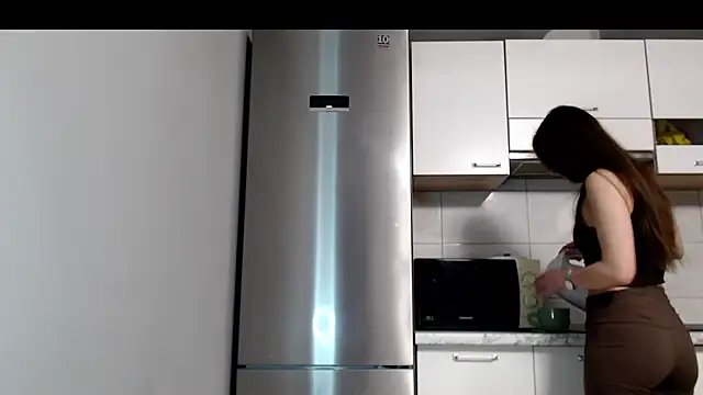 Snapshot of SierraSky_ chatting on April 30, 5:08 pm SierraSky online show from April 30, 5:08 pm