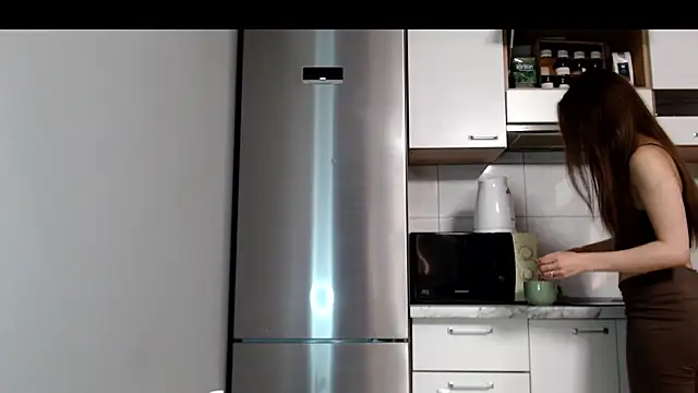 Snapshot of SierraSky_ chatting on June 1, 5:14 pm SierraSky online show from June 1, 5:14 pm