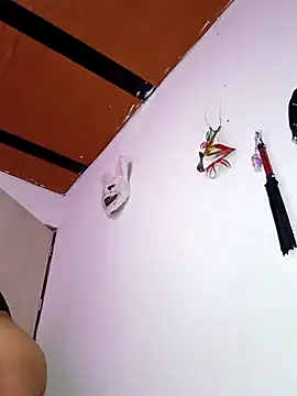 Leslly  online show from September 19, 11:49 pm