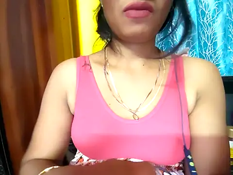 Snapshot of cutesoma2 chatting on February 16, 6:04 pm cutesoma2 online show from February 16, 6:04 pm