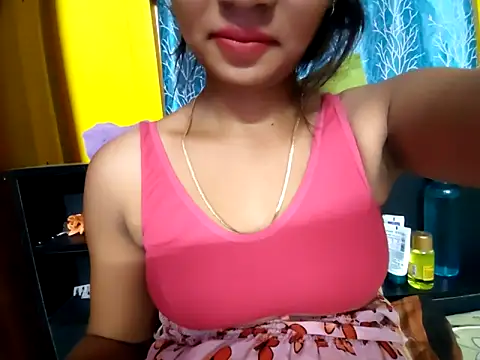 Snapshot of cutesoma2 chatting on April 8, 6:41 pm cutesoma2 online show from April 8, 6:41 pm