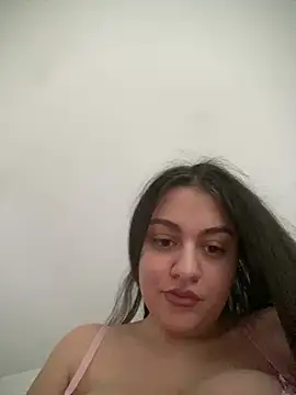 Snapshot of ayshalove chatting on February 2, 1:52 pm ayshalove online show from February 2, 1:52 pm