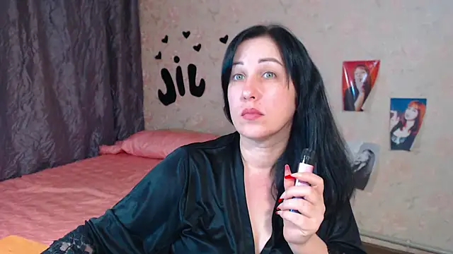 JillStevens online show from November 21, 4:00 am