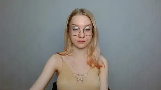 Snapshot of cindi_hot chatting on January 23, 9:39 am cindi hot online show from January 23, 9:39 am