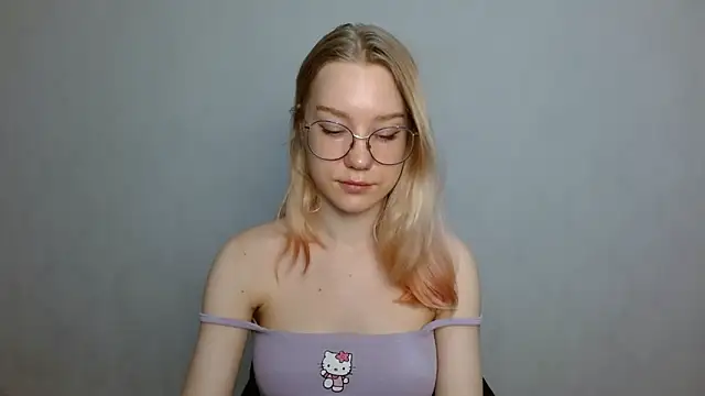 Snapshot of cindi_hot chatting on January 24, 9:28 am cindi hot online show from January 24, 9:28 am