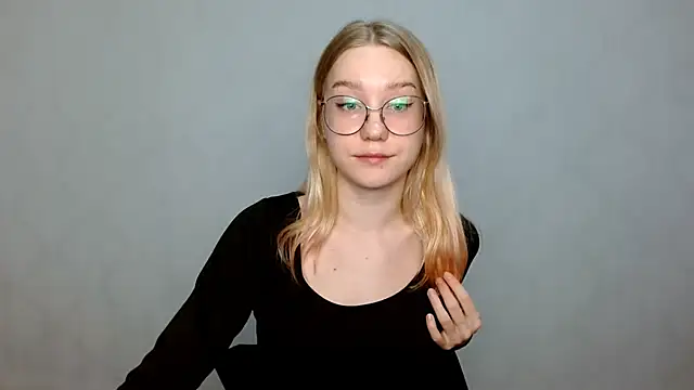 Snapshot of cindi_hot chatting on February 20, 11:09 am cindi hot online show from February 20, 11:09 am