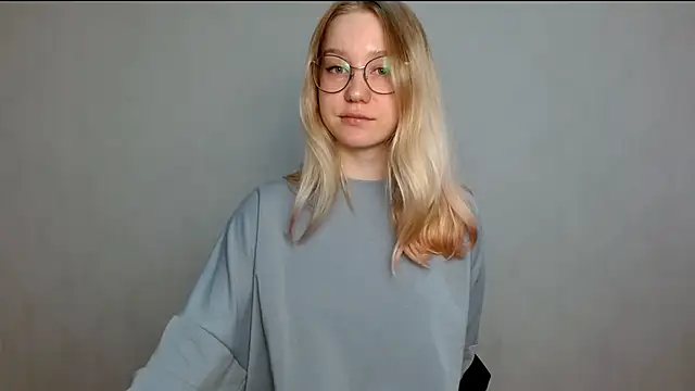 Snapshot of cindi_hot chatting on March 5, 11:28 am cindi hot online show from March 5, 11:28 am