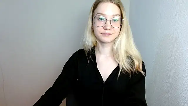 Snapshot of cindi_hot chatting on March 12, 12:36 pm cindi hot online show from March 12, 12:36 pm