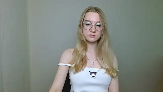 cindi hot online show from January 16, 11:14 am