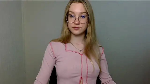 cindi hot online show from June 19, 2:32 pm