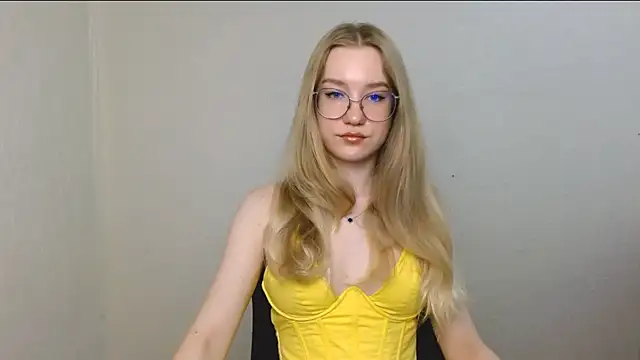 cindi hot online show from July 18, 10:41 am