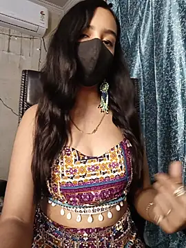 Parinaaz18 online show from May 4, 12:45 pm