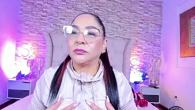 Gina Myers online show from February 15, 12:25 pm