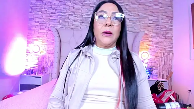 Gina Myers online show from March 5, 11:50 am