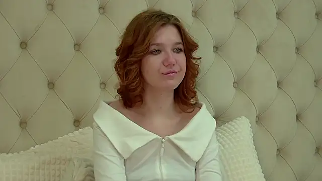 Snapshot of LessySmith chatting on March 7, 11:38 pm LessySmith online show from March 7, 11:38 pm