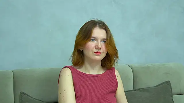 Snapshot of LessySmith chatting on September 21, 4:41 pm LessySmith online show from September 21, 4:41 pm