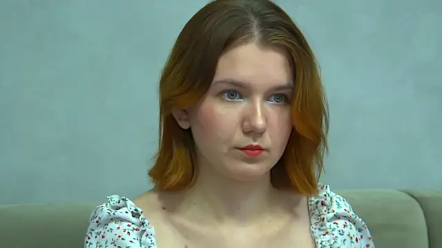 Snapshot of LessySmith chatting on September 29, 4:23 pm LessySmith online show from September 29, 4:23 pm