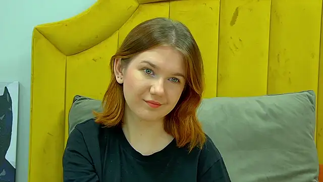 Snapshot of LessySmith chatting on November 10, 4:17 pm LessySmith online show from November 10, 4:17 pm