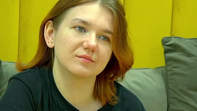 Snapshot of LessySmith chatting on November 14, 4:28 pm LessySmith online show from November 14, 4:28 pm