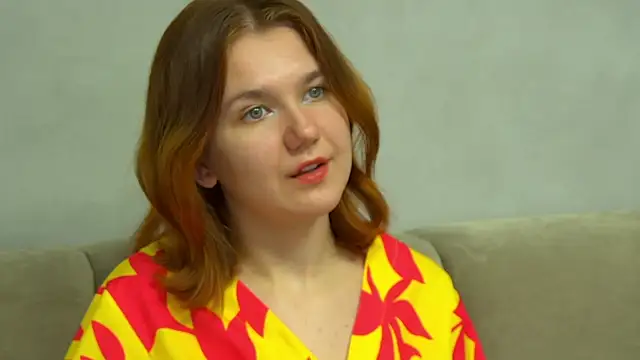 Snapshot of LessySmith chatting on November 30, 4:49 am LessySmith online show from November 30, 4:49 am