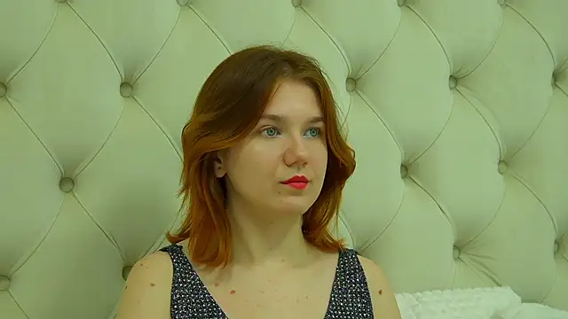 Snapshot of LessySmith chatting on November 30, 4:55 pm LessySmith online show from November 30, 4:55 pm