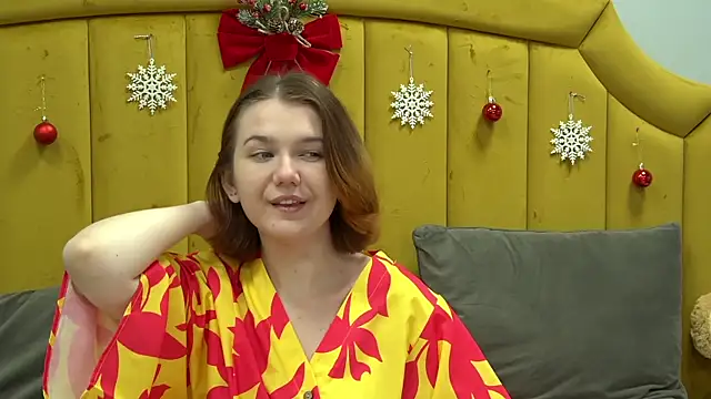 Snapshot of LessySmith chatting on December 19, 4:14 pm LessySmith online show from December 19, 4:14 pm