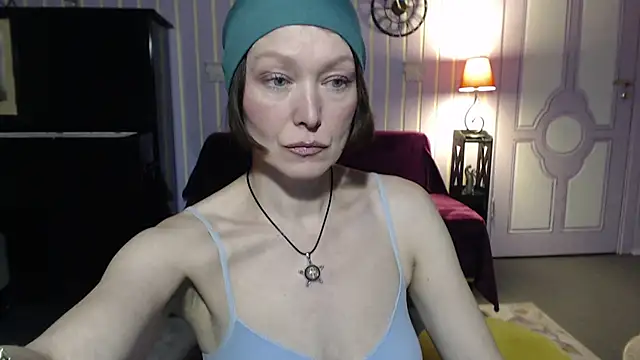 Snapshot of Marquise555 chatting on February 2, 5:04 pm Marquise555 online show from February 2, 5:04 pm