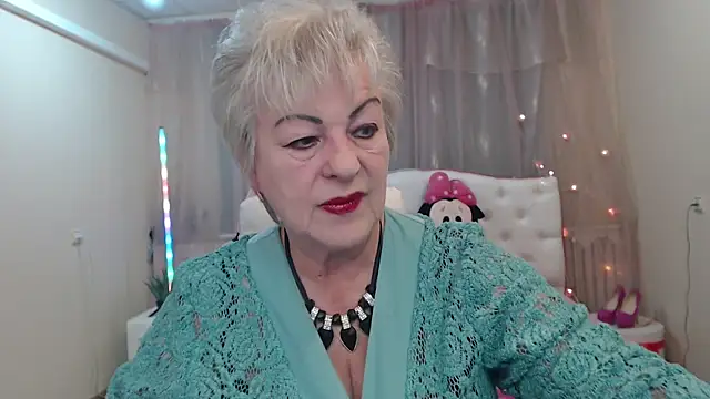 KayleSmoll online show from September 13, 6:29 pm