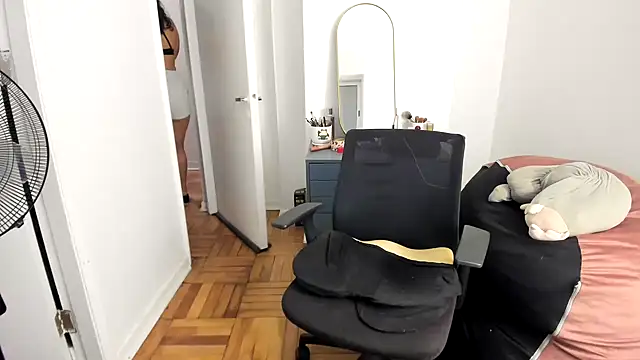 cinnamon rosa online show from January 29, 12:22 am