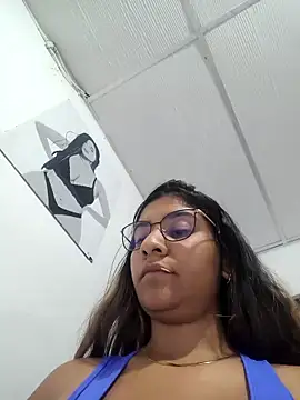 Sofythom1 online show from December 18, 2:50 am