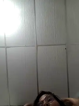 Sofythom1 online show from May 8, 3:12 am