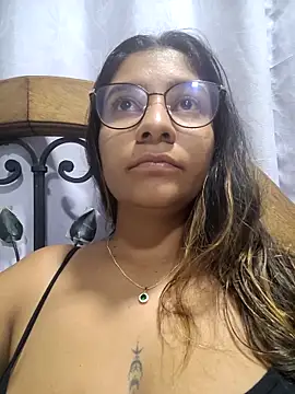 Sofythom1 online show from May 12, 3:47 am