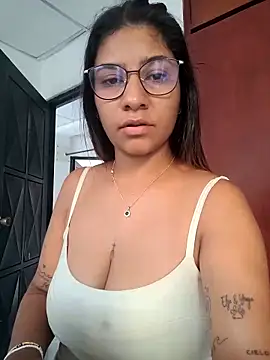 Sofythom1 online show from May 24, 10:37 pm