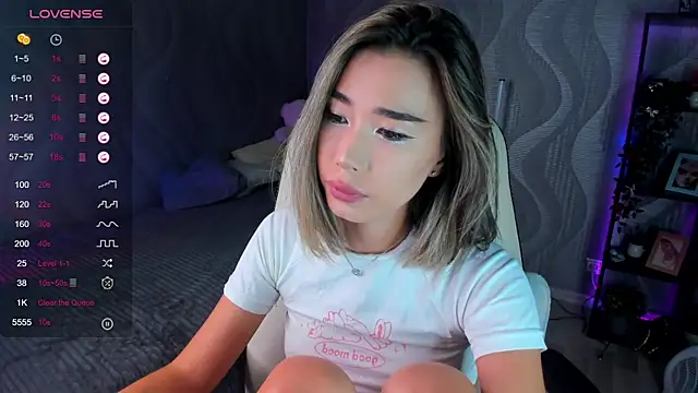 sensualily online show from July 24, 3:43 pm