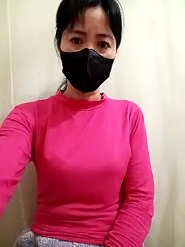 Snapshot of YunLem chatting on January 13, 7:21 am YunLem online show from January 13, 7:21 am