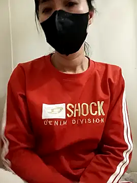Snapshot of YunLem chatting on January 13, 12:13 pm YunLem online show from January 13, 12:13 pm