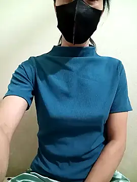 Snapshot of YunLem chatting on January 17, 1:04 am YunLem online show from January 17, 1:04 am