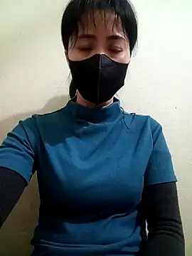 Snapshot of YunLem chatting on January 17, 1:13 pm YunLem online show from January 17, 1:13 pm