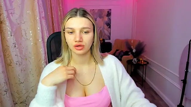SelenaeMoore online show from June 30, 3:51 am