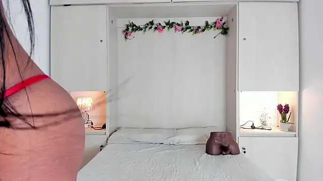 KendallRosse1 online show from February 17, 11:50 am