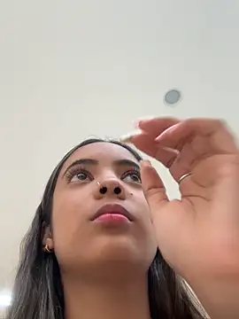 Snapshot of NAUGHTY_LITTLE_18 chatting on March 5, 9:15 pm NAUGHTY LITTLE 18 online show from March 5, 9:15 pm