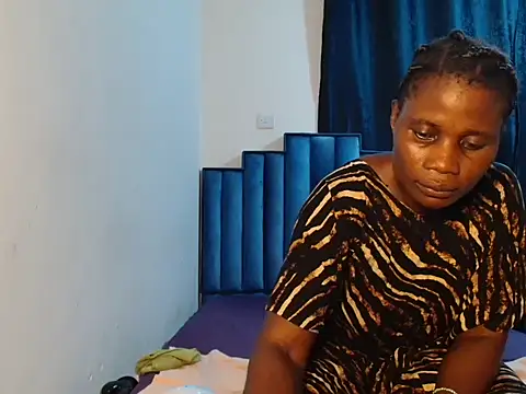 Snapshot of Pendo_ chatting on February 14, 12:19 am Pendo online show from February 14, 12:19 am