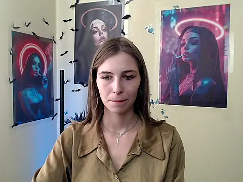 Snapshot of StrangerGi chatting on September 27, 6:18 am StrangerGi online show from September 27, 6:18 am