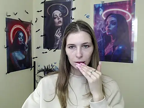 StrangerGi online show from October 30, 7:10 am