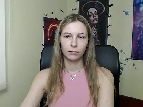 StrangerGi online show from June 17, 6:16 am