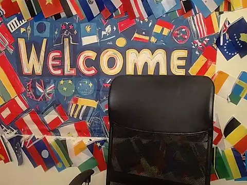 StrangerGi online show from June 19, 6:18 am
