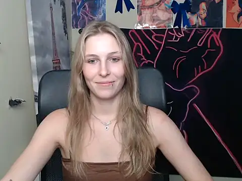 StrangerGi online show from July 7, 11:58 am